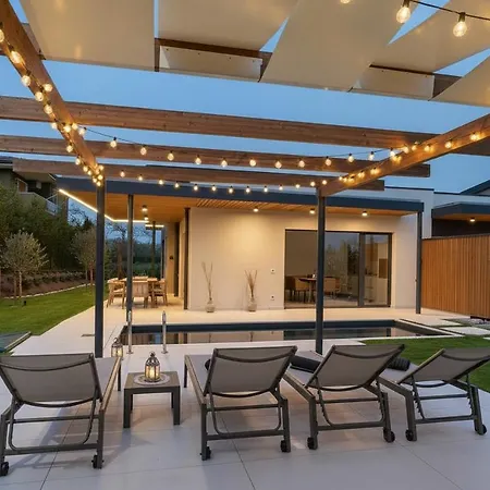 Villa Luma With Private Pool